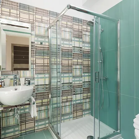 Villa Eolia Iconic Villa, Walking Distance To The Beach, By Thinkvilla *