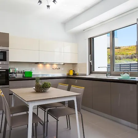 Eolia Iconic Villa, Walking Distance To The Beach, By Thinkvilla Panormos (Crete)